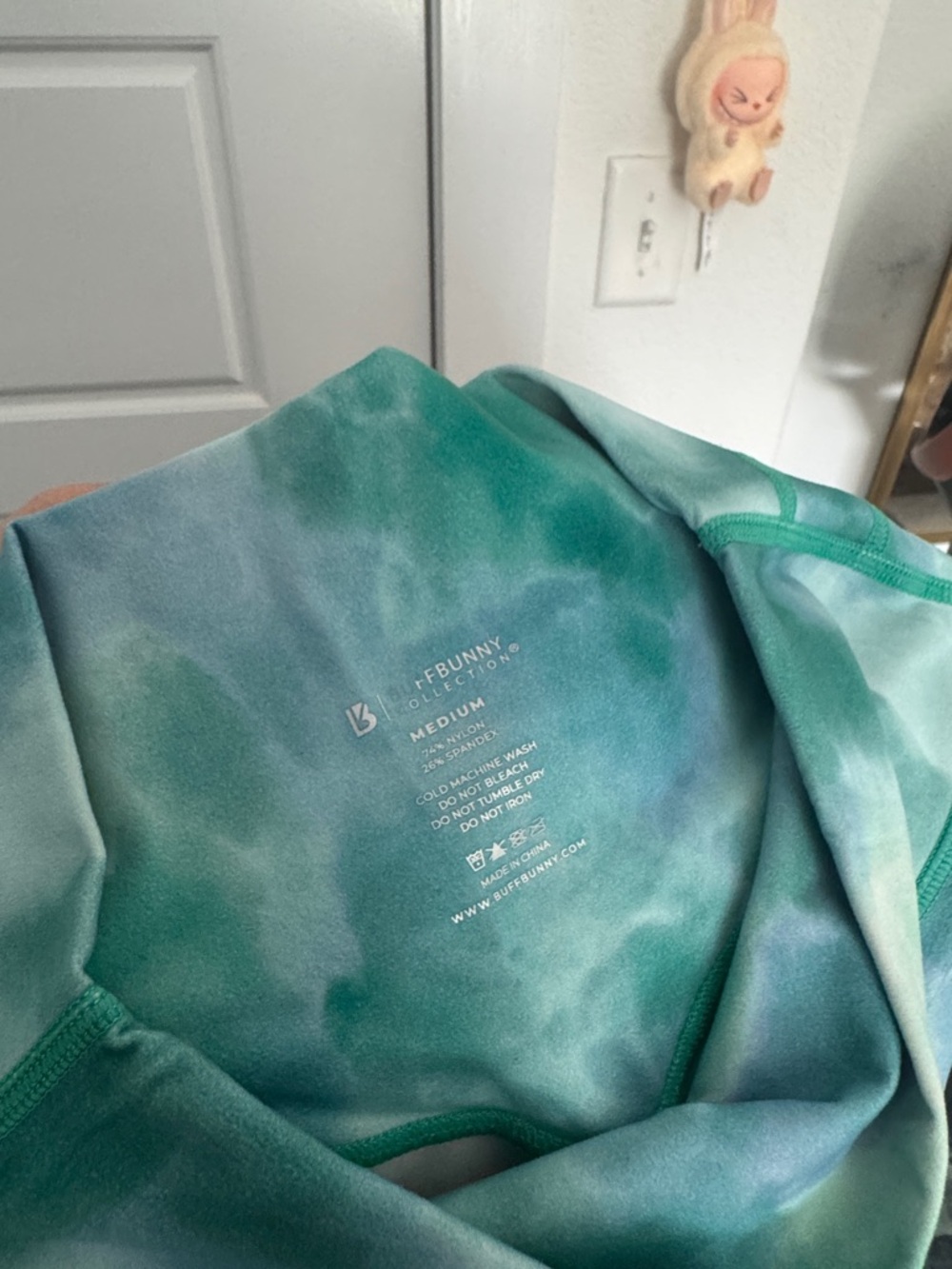 BuffBunny Tie-Dye Leggings in Green and Blue - Picture 2 of 3